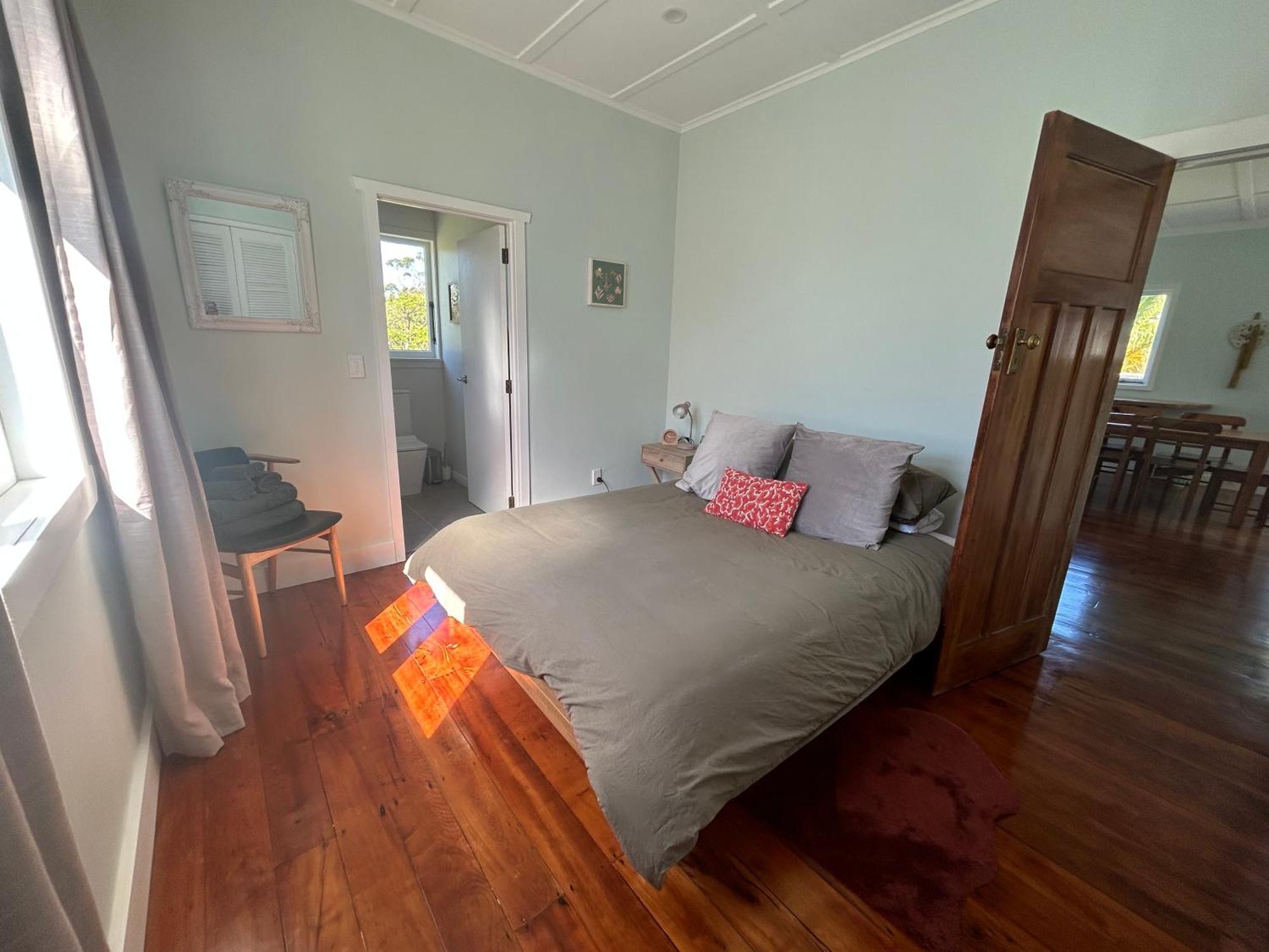 Green Turtle Cottage Pukenui ภายนอก รูปภาพ